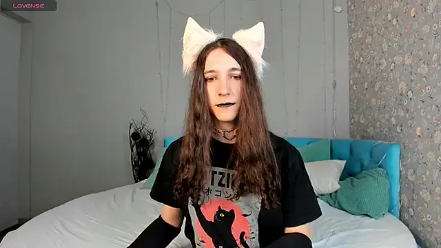 SilverMuse on StripChat