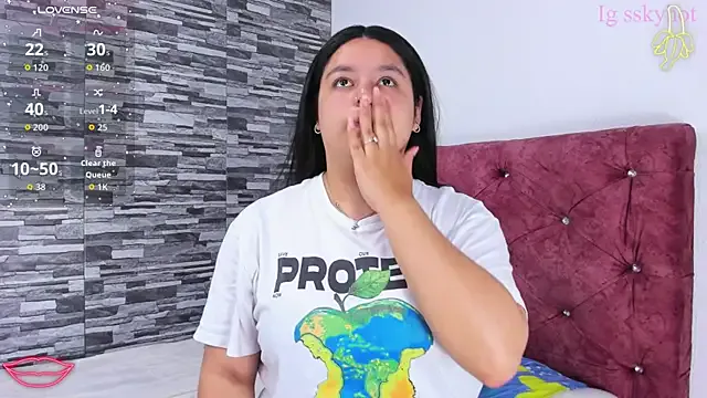 skyhotgirll on StripChat