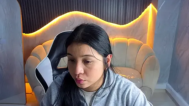 Sofi_Adams_Tx on StripChat