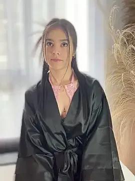 Sofi_Leal — help make hot my pussy