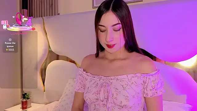 SofiJones_ on StripChat