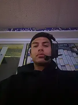 StrokingDaddy4 on StripChat