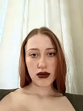 Susiee_Redd on StripChat