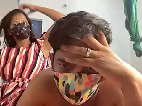 Tamil_india_couples_ on StripChat