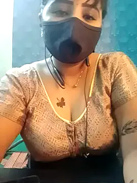 tamil_Vennila on StripChat