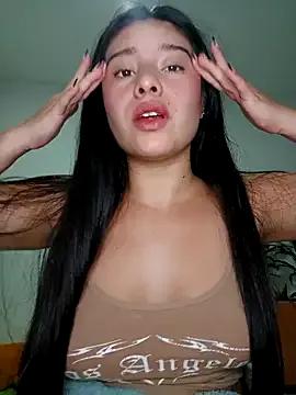 tara20_ on StripChat 