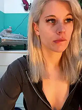 TheRealJessyLey —  Pussy flash 5min 