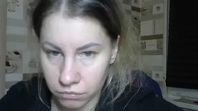 TherestlessKitty on StripChat