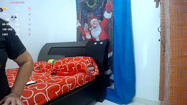 Uzziah_Sabag on StripChat