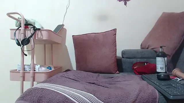 v_violeta on StripChat