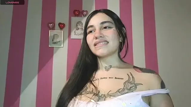 val_bardot on StripChat