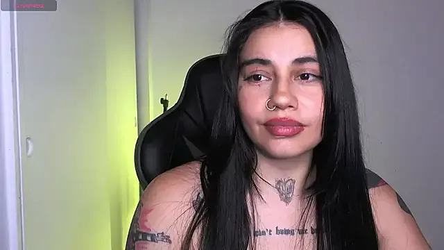 val_bardot on StripChat