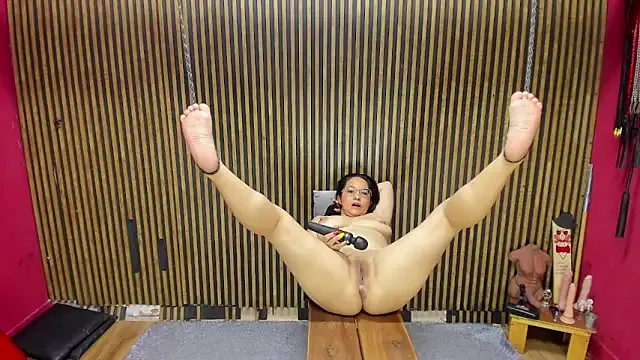 VantablackBDSMShow_ on StripChat