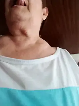 Vicky_Rosse on StripChat