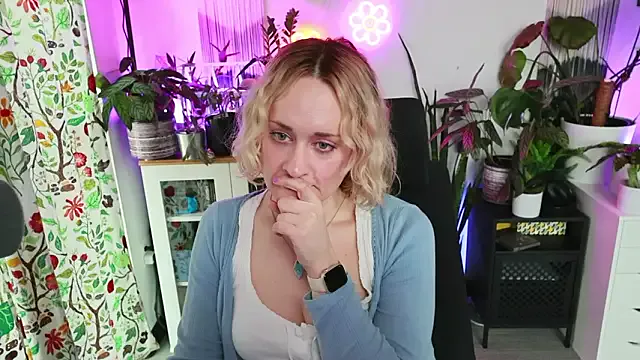 xzoeyryanx — doggy pose