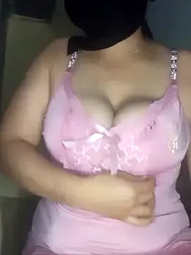 yaraa49 on StripChat