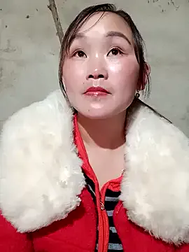 yula-bi on StripChat