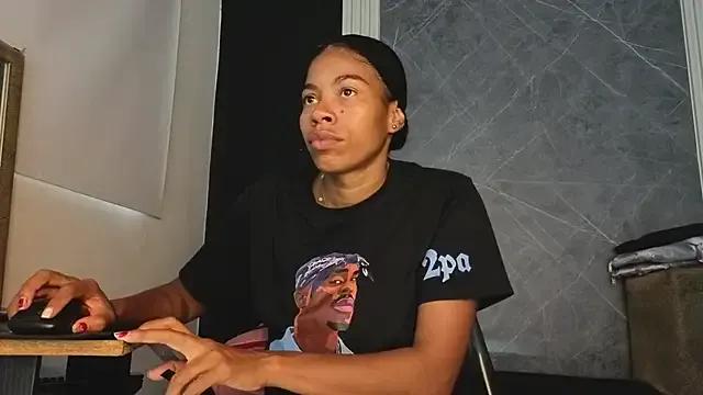 YummyDuooo on StripChat 