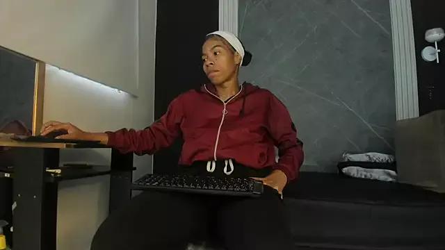 YummyDuooo on StripChat 