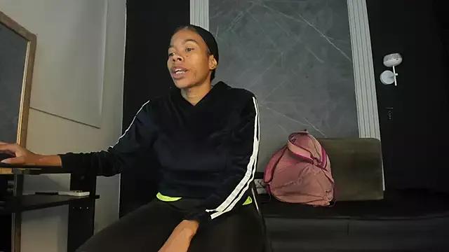 YummyDuooo on StripChat 