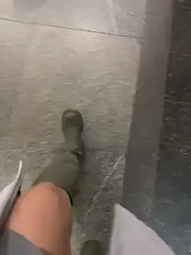 ZhenjaPoledance on StripChat