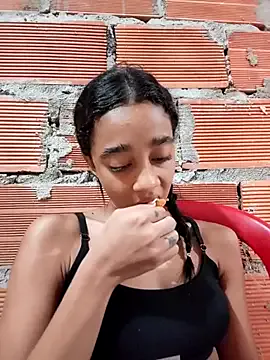 Zoe_Sweett18 on StripChat